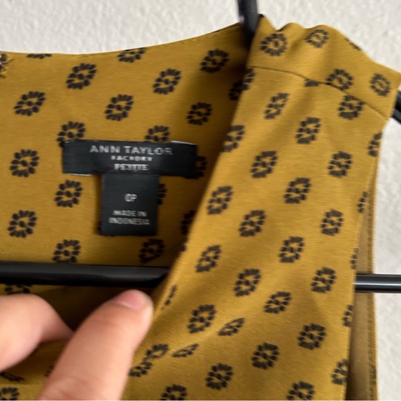 Loft Women’s dress - Picture 4 of 6